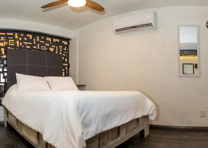 Apartment Location Master With Air Conditioner